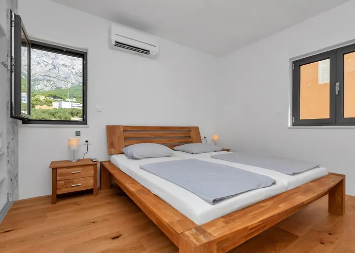 Luxury Macola Free Parking Makarska