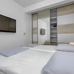 Luxury Macola Free Parking Apartment *