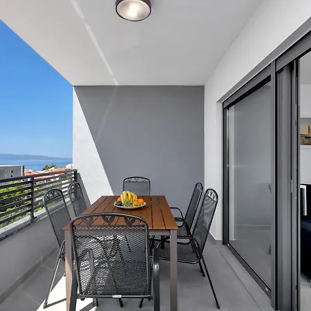 Luxury Macola Free Parking Apartment